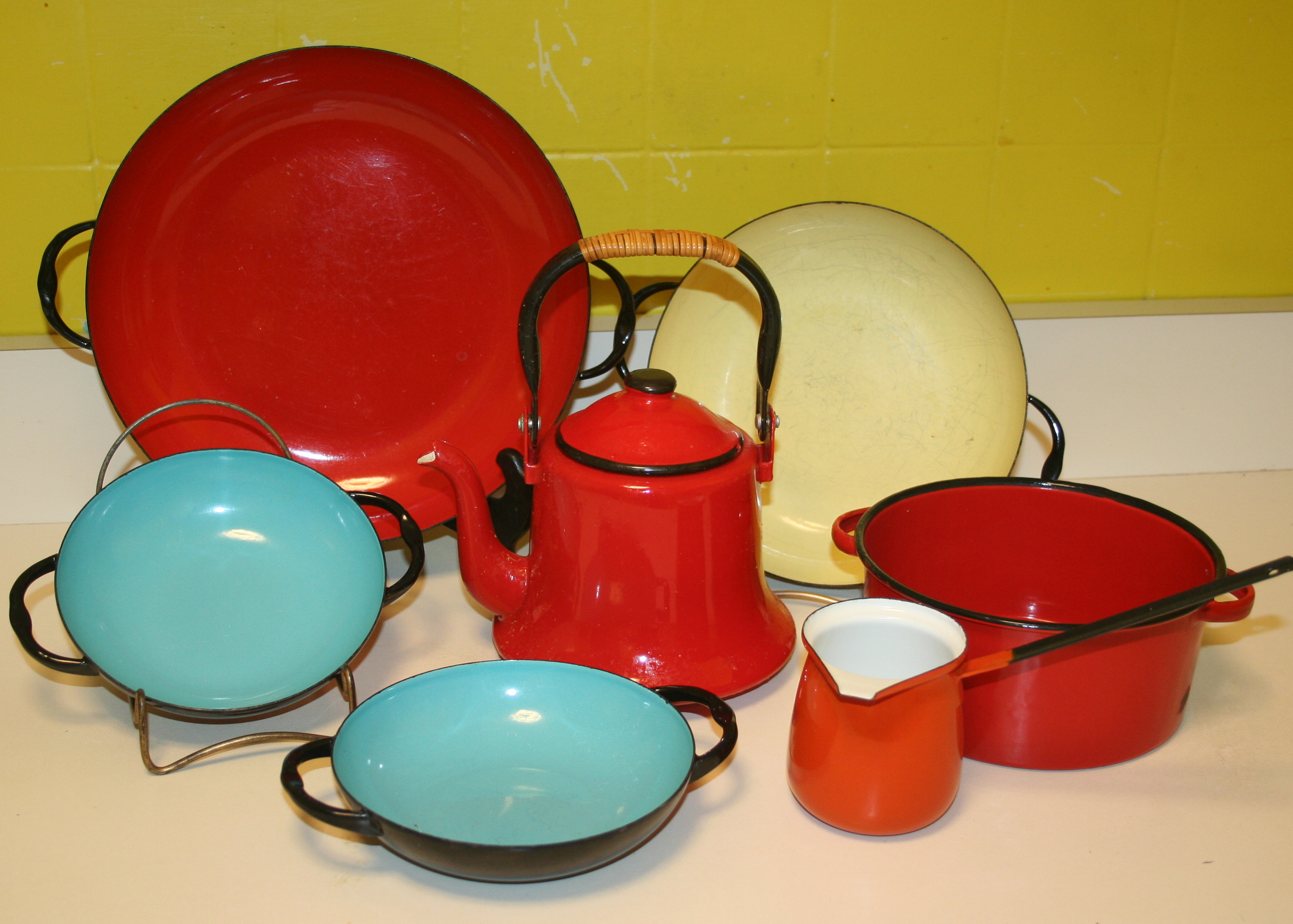 Caravelle Sizzling Servers and Red Enamelware