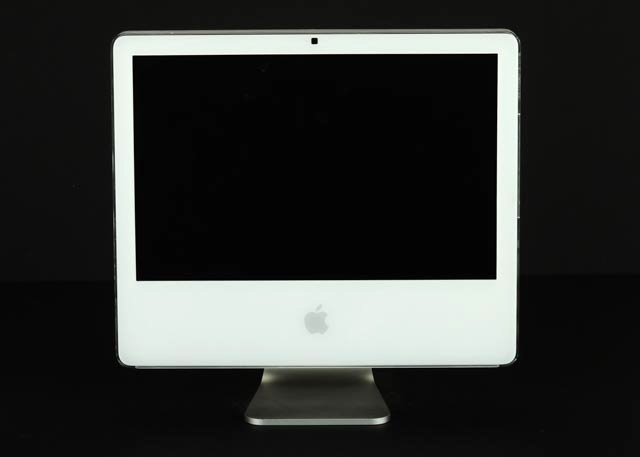 iMac Desktop in White
