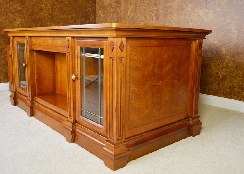 Alexander Julian At Home Collection Executive Desk