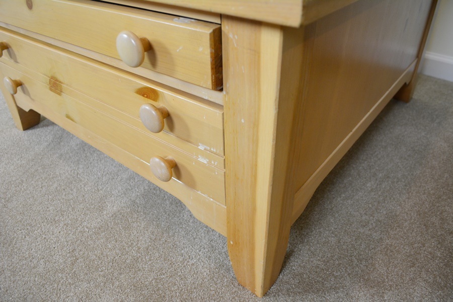 Broyhill Pine Shadowbox Coffee Table