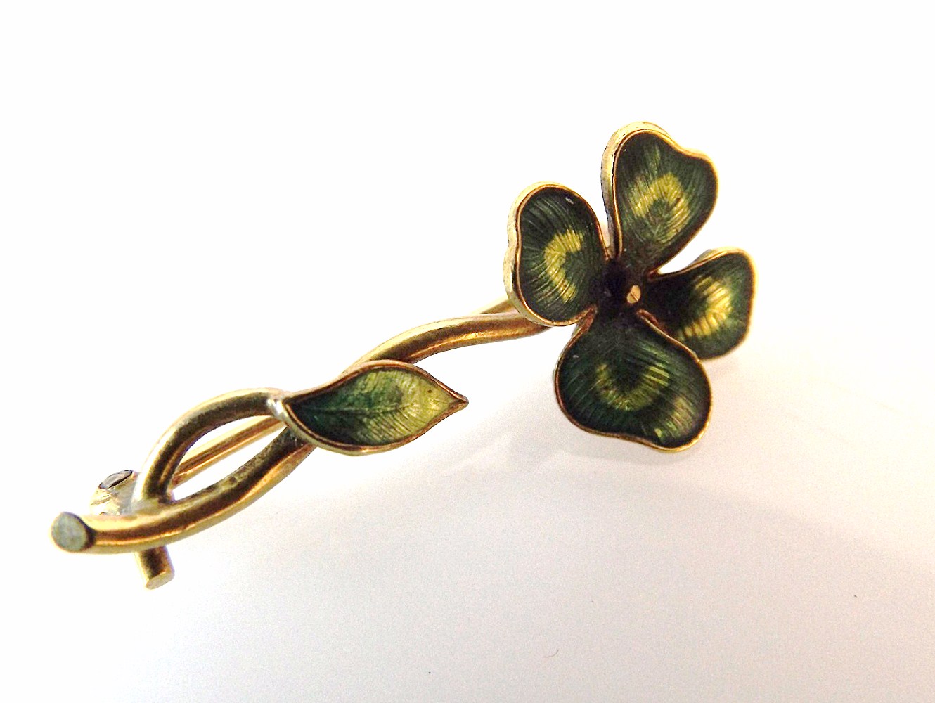 Art Nouveau 14k Yellow Gold and Enamel Four-Leaf Clover Brooch