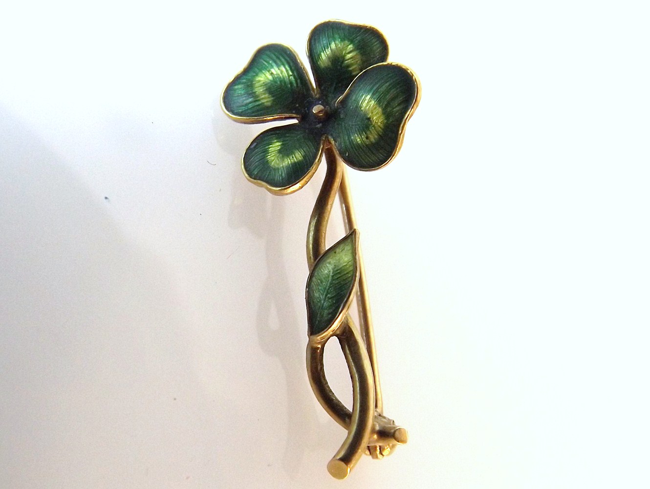 Art Nouveau 14k Yellow Gold and Enamel Four-Leaf Clover Brooch