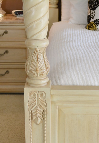 Thomasville French Vanilla Cream Four Poster King Bed