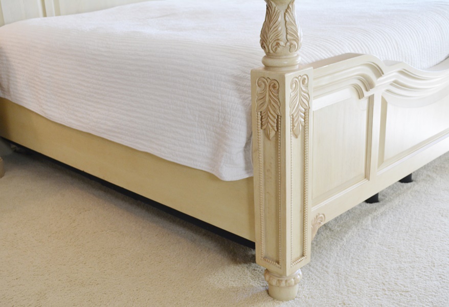 Thomasville French Vanilla Cream Four Poster King Bed