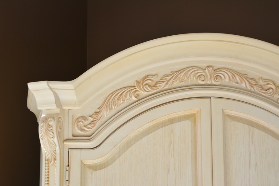 Thomasville Impressions French Vanilla Cream Armoire