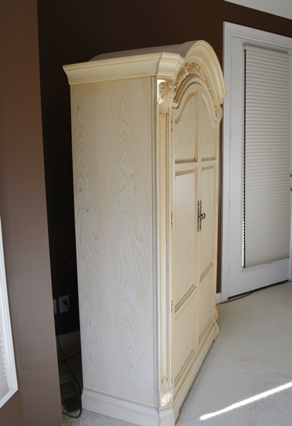 Thomasville Impressions French Vanilla Cream Armoire