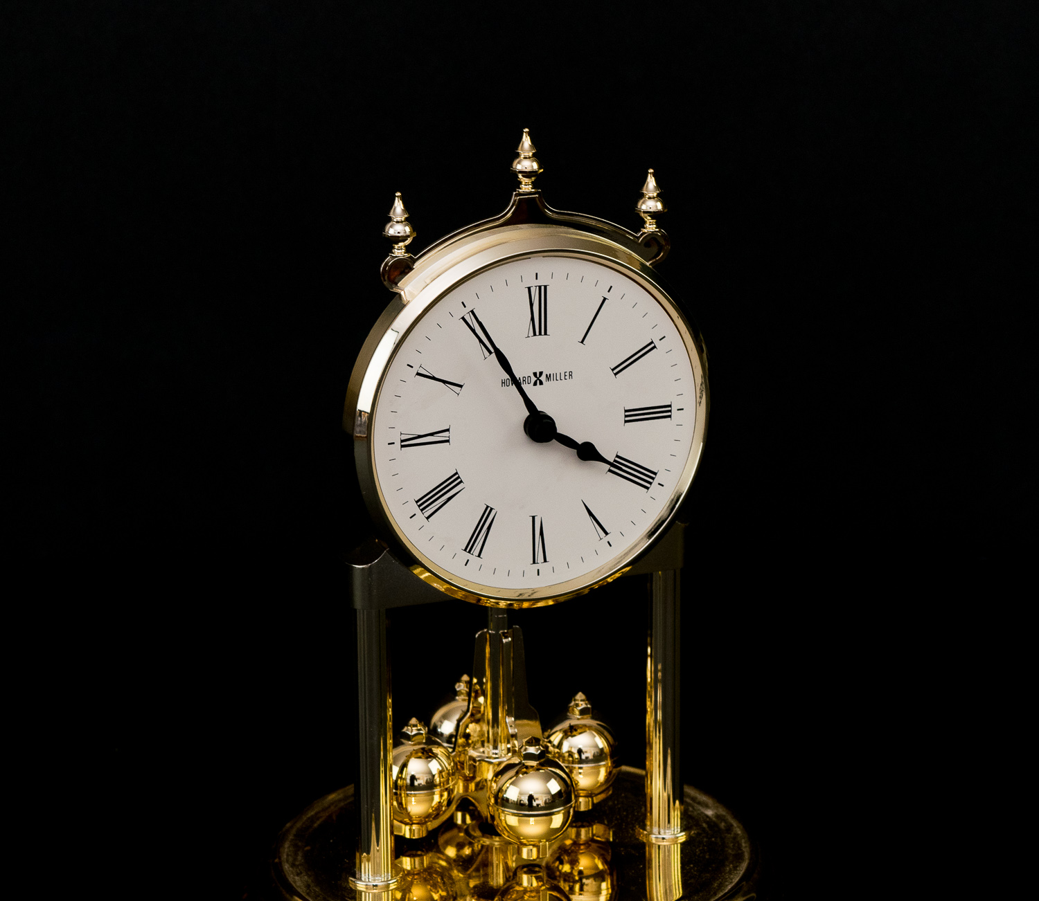 Howard Miller Anniversary Clock