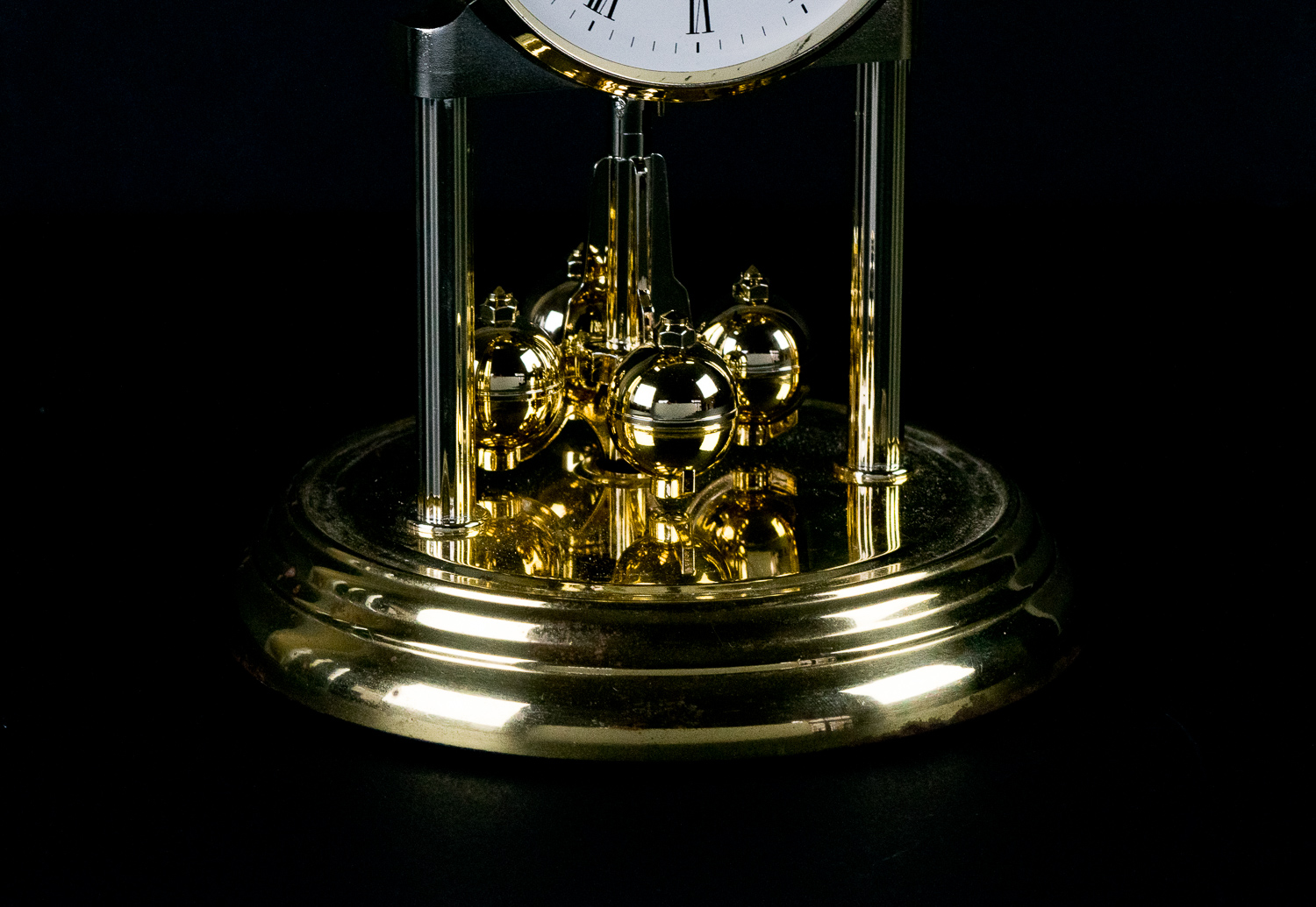 Howard Miller Anniversary Clock
