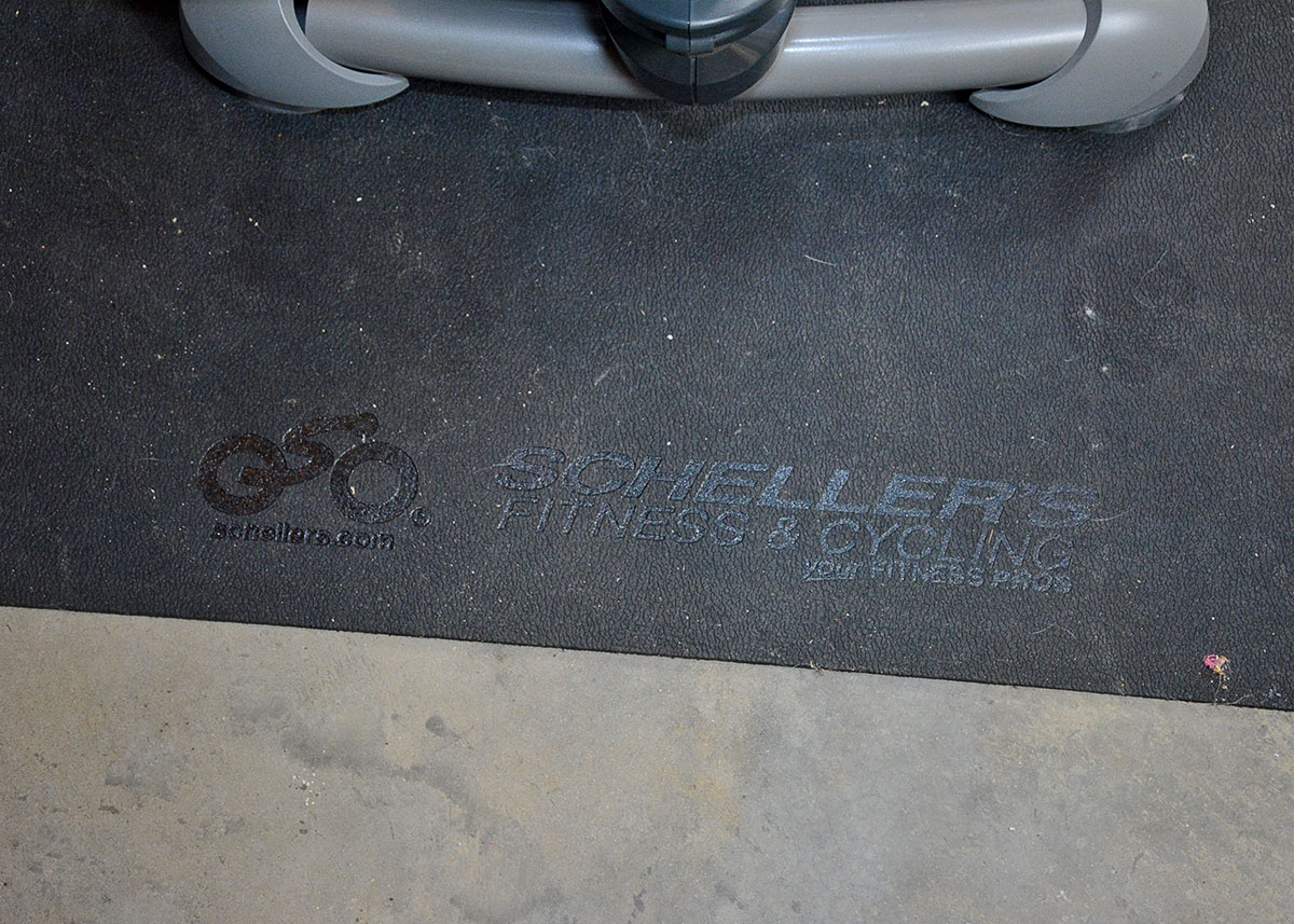 Octane Fitness xR4c Recumbent Elliptical Machine