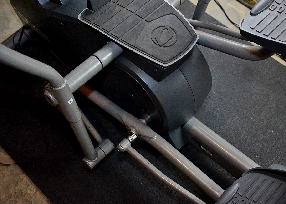 Octane Fitness xR4c Recumbent Elliptical Machine