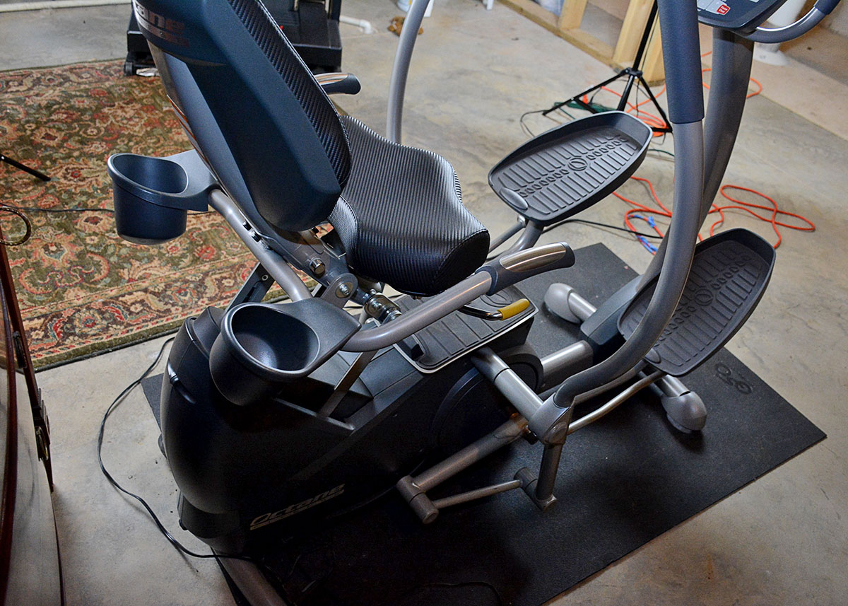 Octane Fitness xR4c Recumbent Elliptical Machine