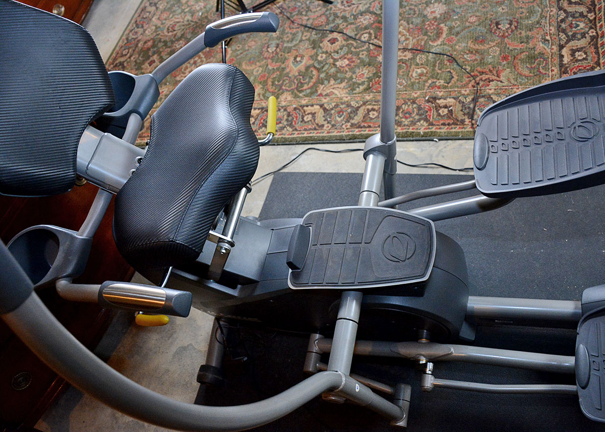 Octane Fitness xR4c Recumbent Elliptical Machine