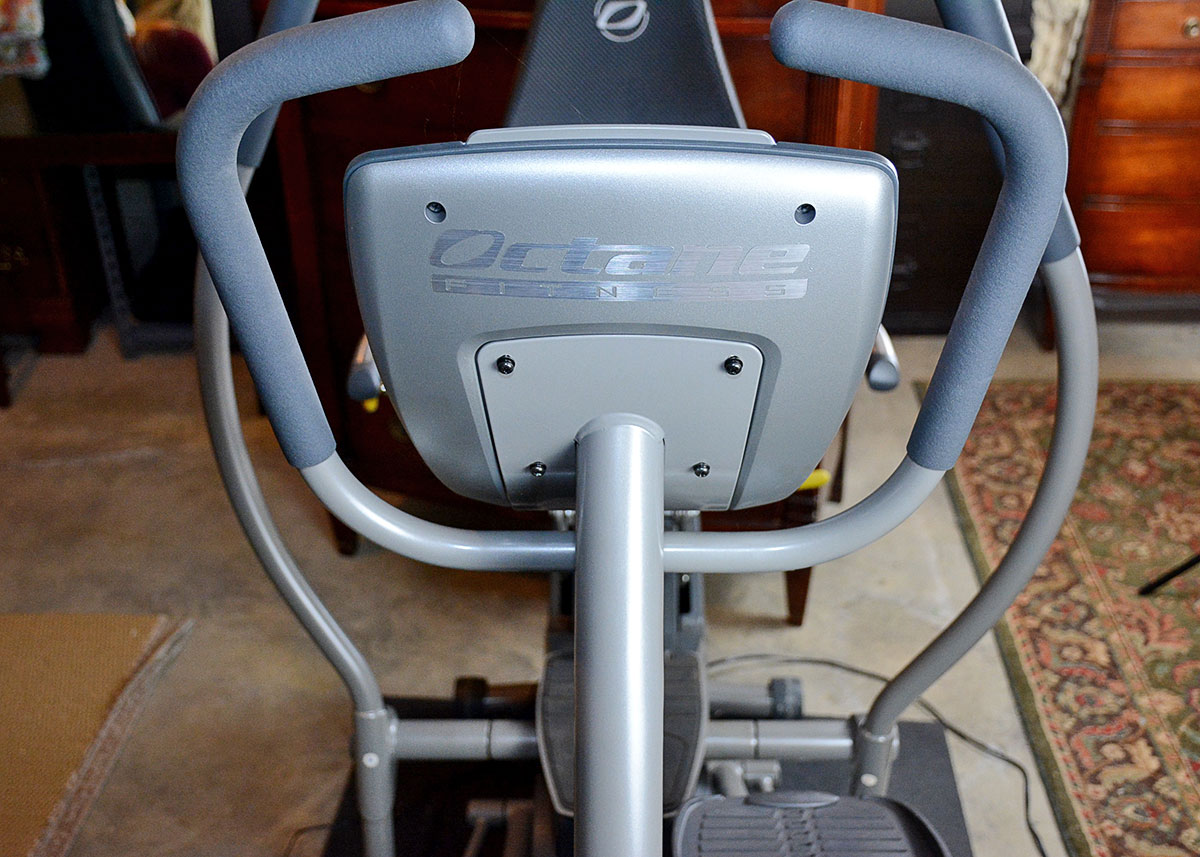 Octane Fitness xR4c Recumbent Elliptical Machine