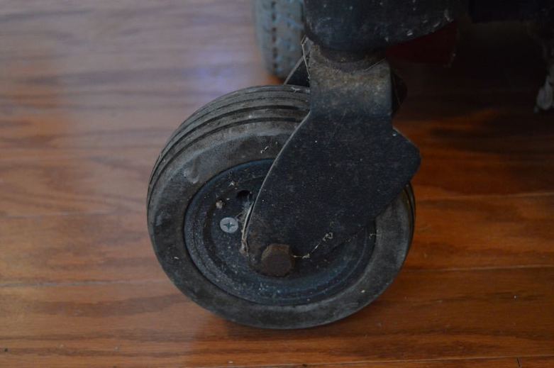 Invacare Pronto M51 Power Wheelchair and Other Home Health Aids