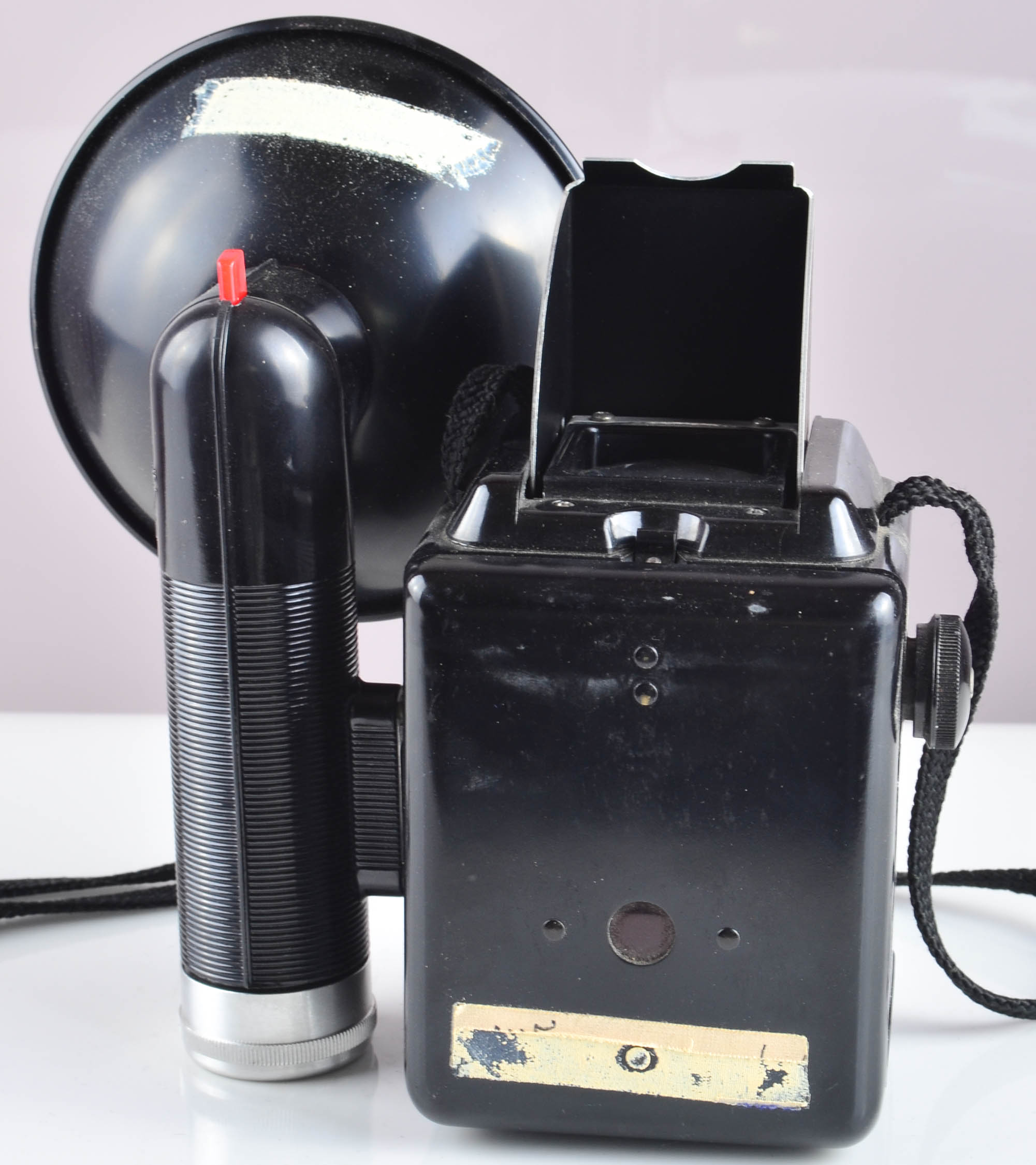 Vintage Argus Argoflex 75 Camera with Flash