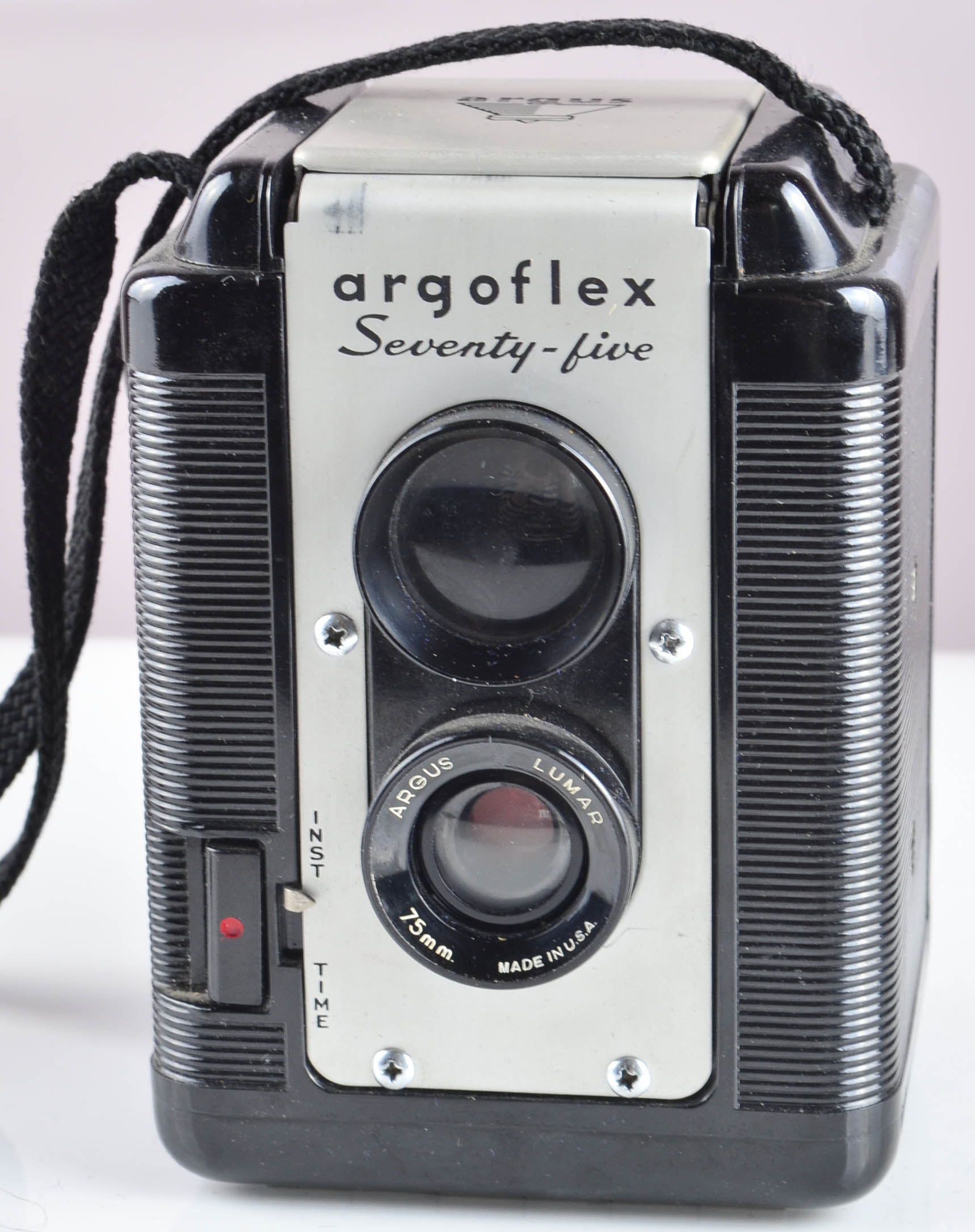 Vintage Argus Argoflex 75 Camera with Flash