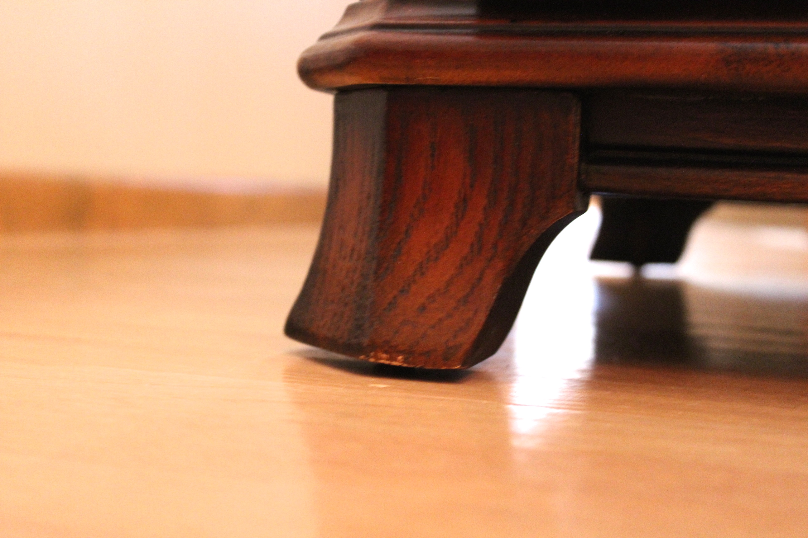 Whalen Executive Desk