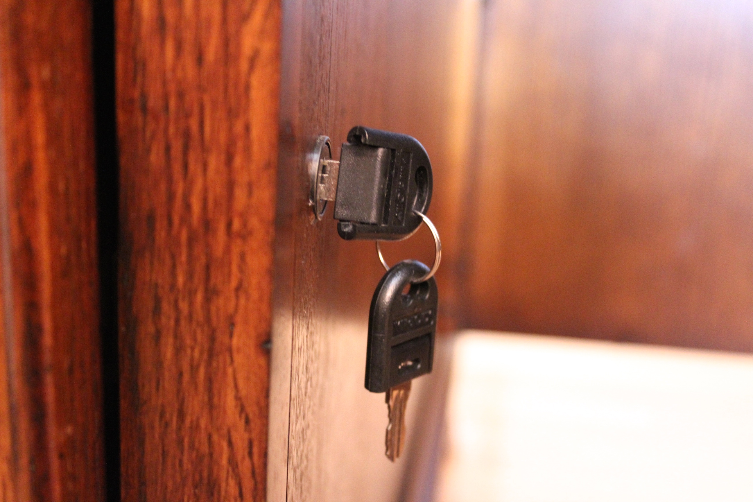 Whalen Executive Desk