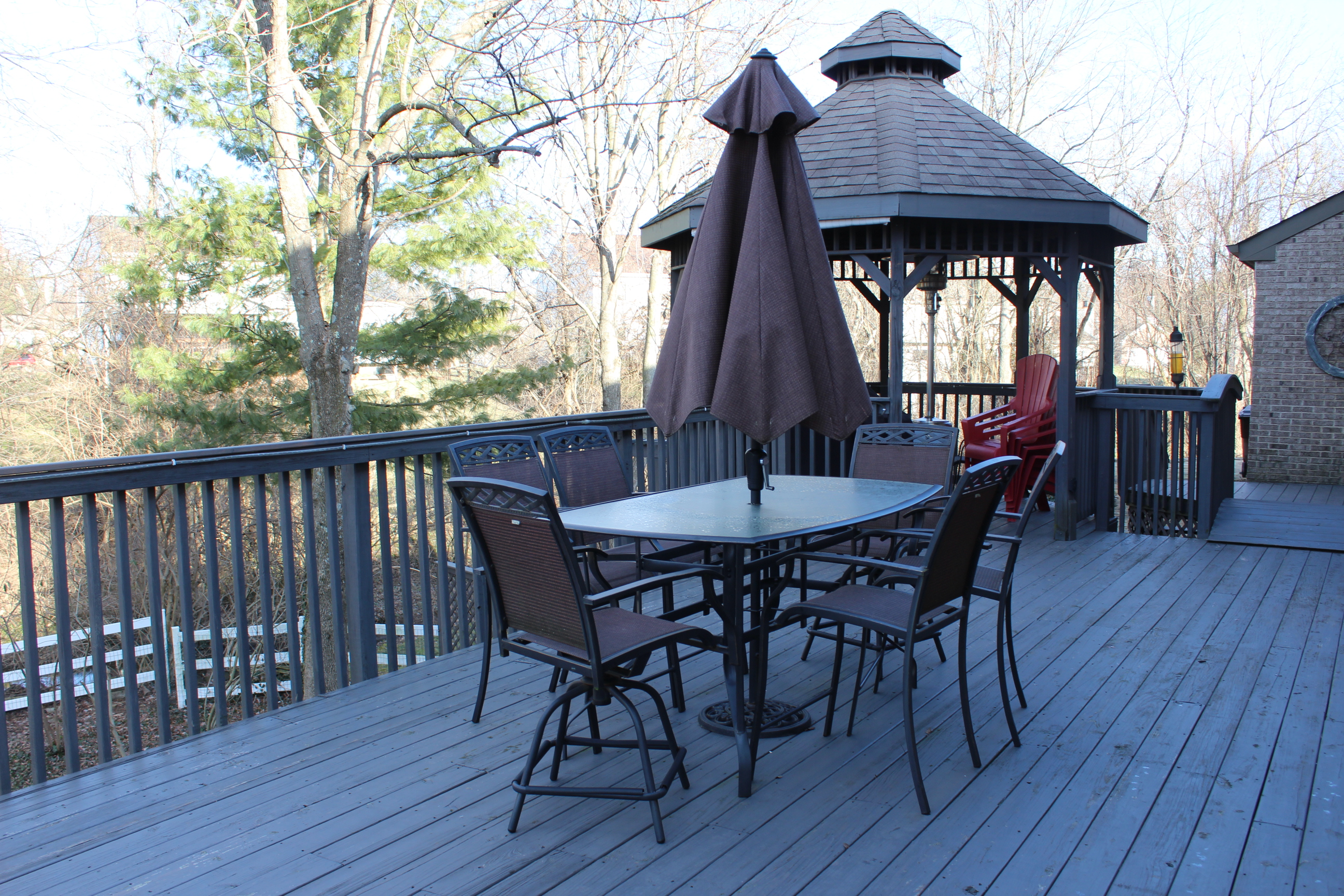 Summer Winds Patio Table and Chairs