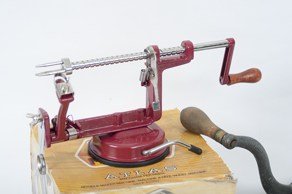 Collection of Manual Kitchen Gadgets