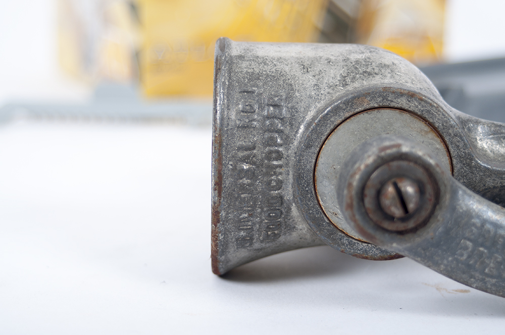 Collection of Manual Kitchen Gadgets