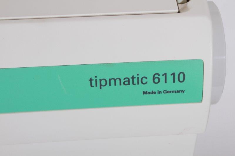 PFAFF Tipmatic 6110 Portable Sewing Machine