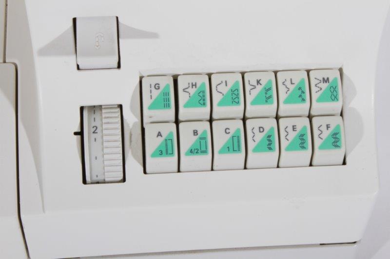 PFAFF Tipmatic 6110 Portable Sewing Machine