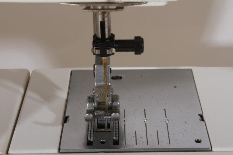 PFAFF Tipmatic 6110 Portable Sewing Machine