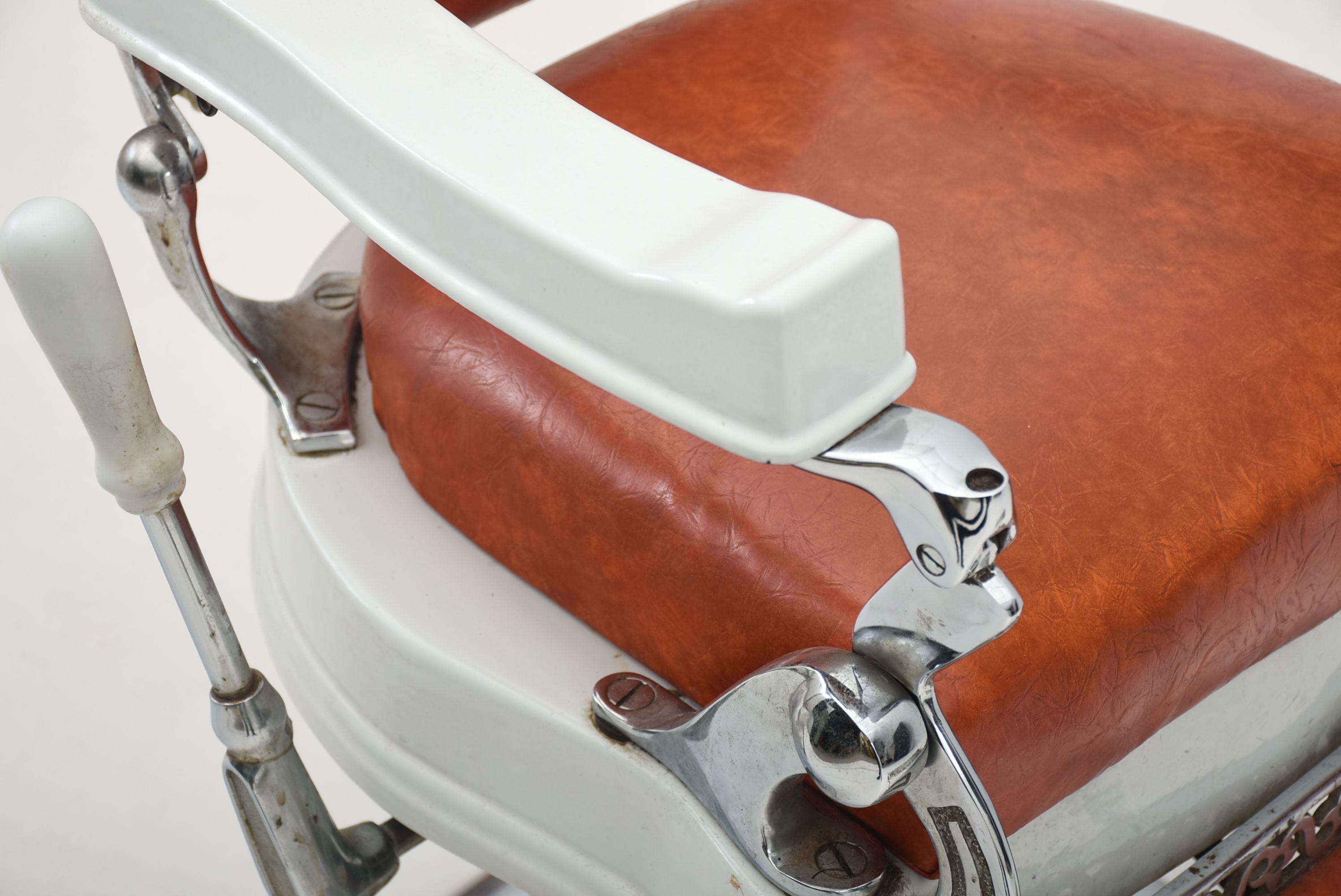 Early 20th Century Belmont Hercules Barber Chair