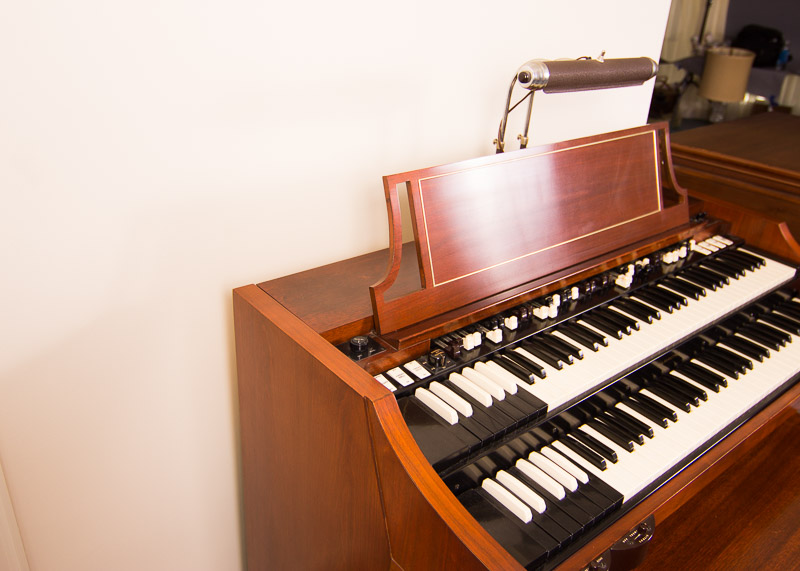 Hammond Organ and Leslie Speaker