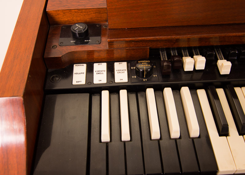 Hammond Organ and Leslie Speaker