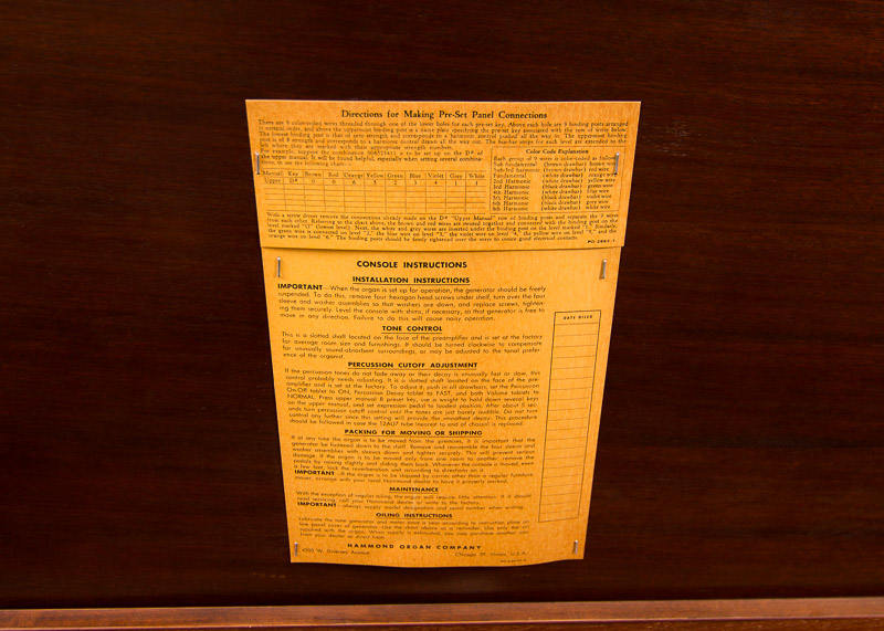 Hammond Organ and Leslie Speaker