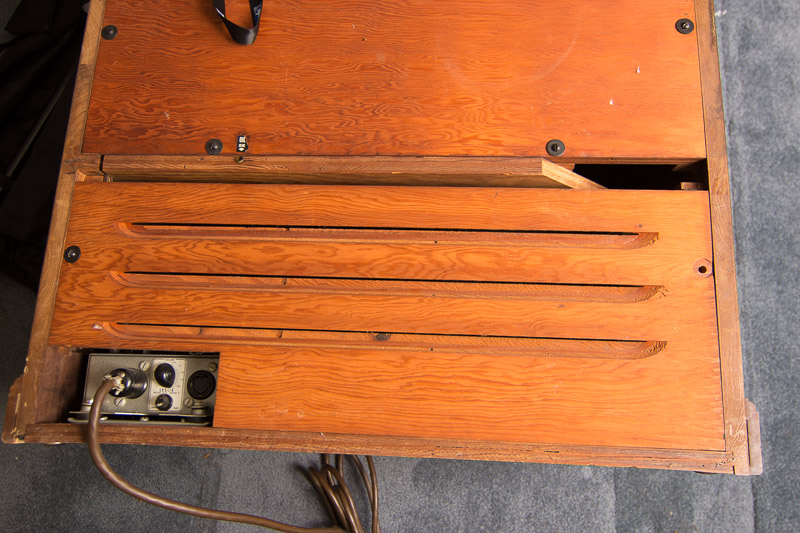 Hammond Organ and Leslie Speaker