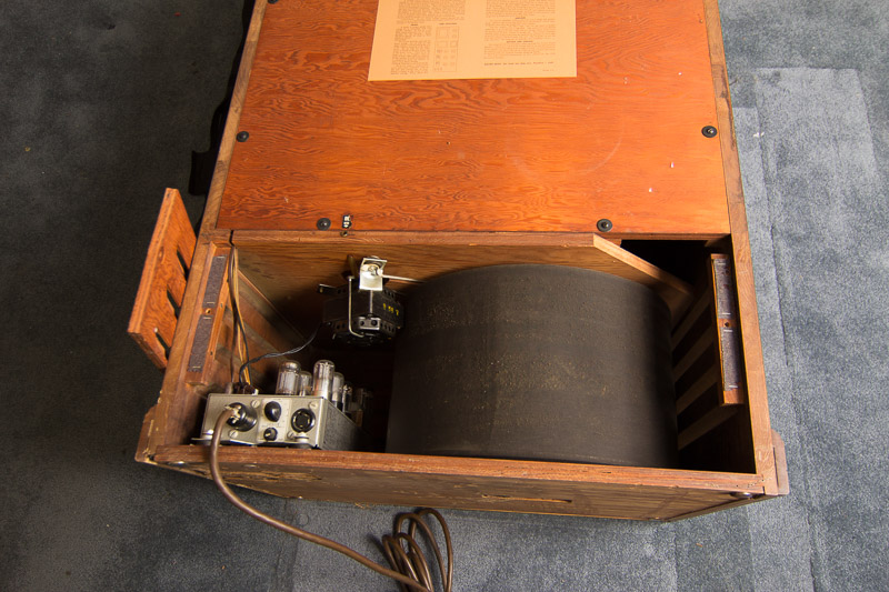 Hammond Organ and Leslie Speaker