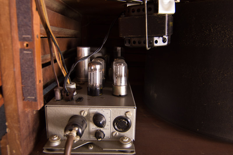 Hammond Organ and Leslie Speaker