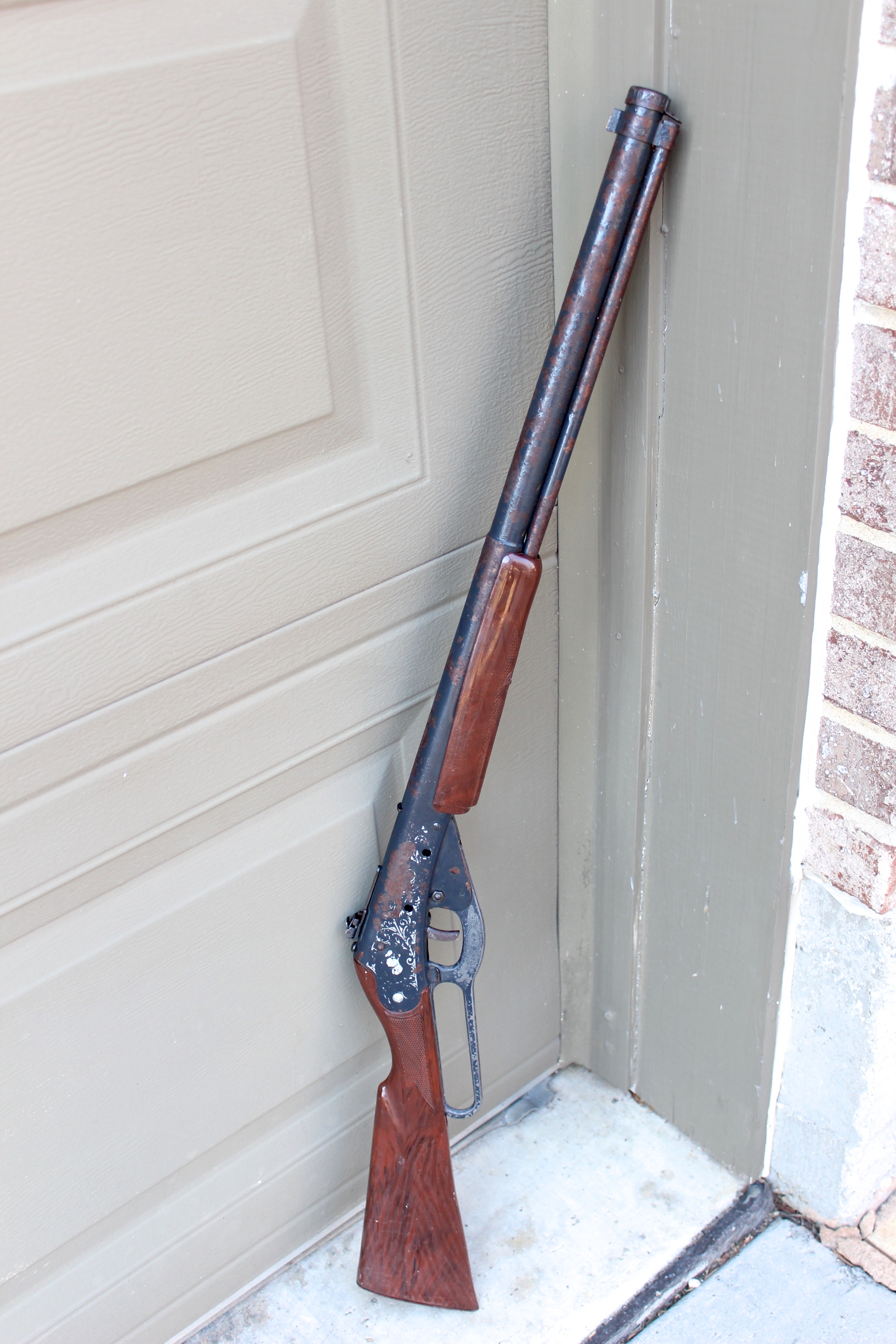 Vintage Daisy Model 111 BB Gun