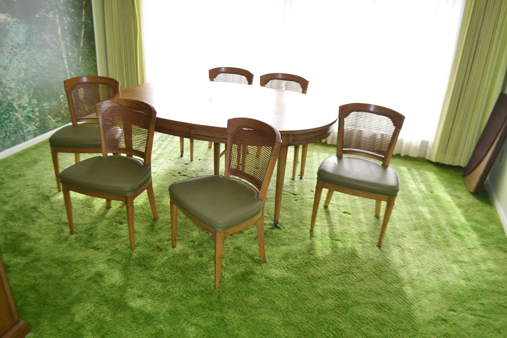 Vintage 1970s Henredon Dining Table & Six Chairs
