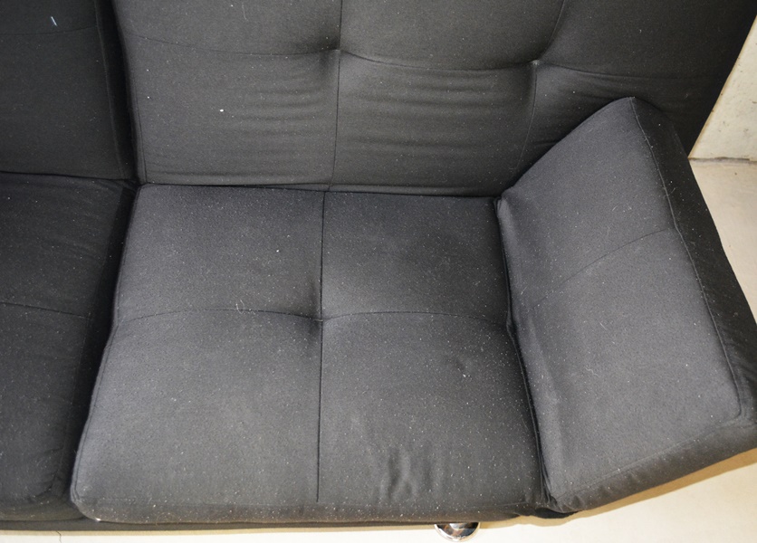 Modern Lightweight Black Tufted Futon Sofa