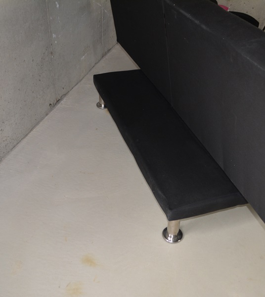 Modern Lightweight Black Tufted Futon Sofa