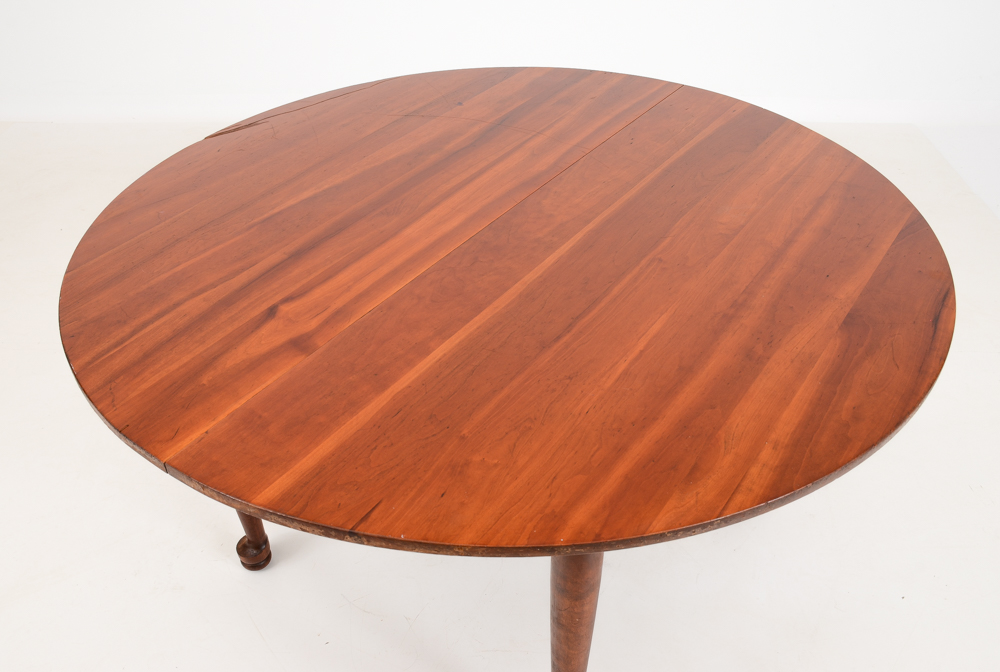 Cherry Colonial Style Round Dining Table