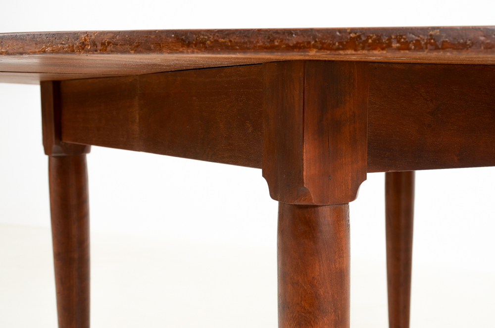 Cherry Colonial Style Round Dining Table