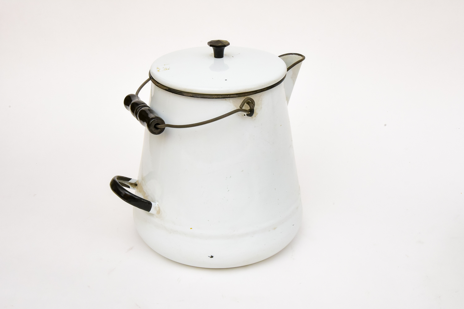 Vintage Country Style Enamelware