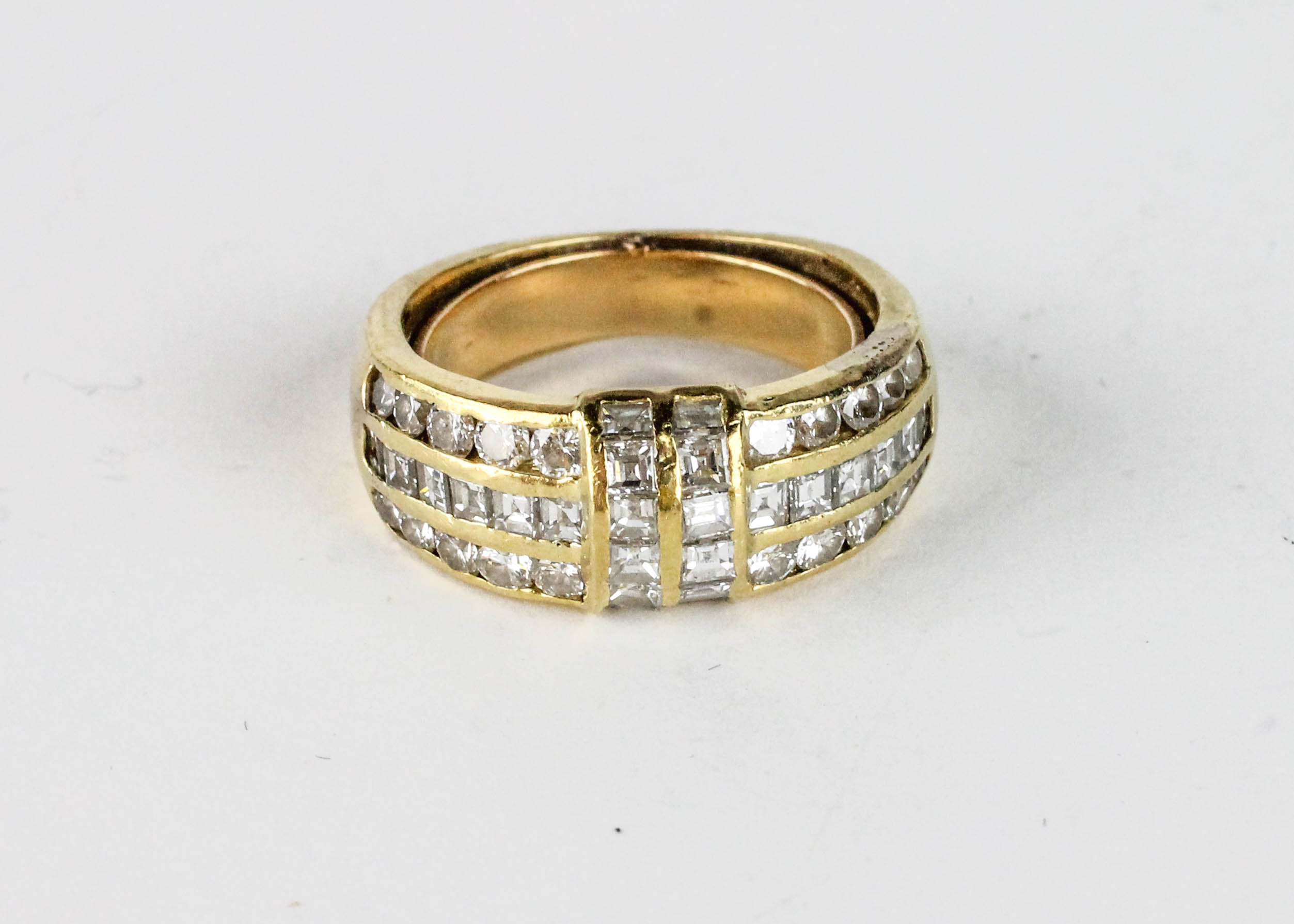 18K Yellow Gold Diamond Wedding Band