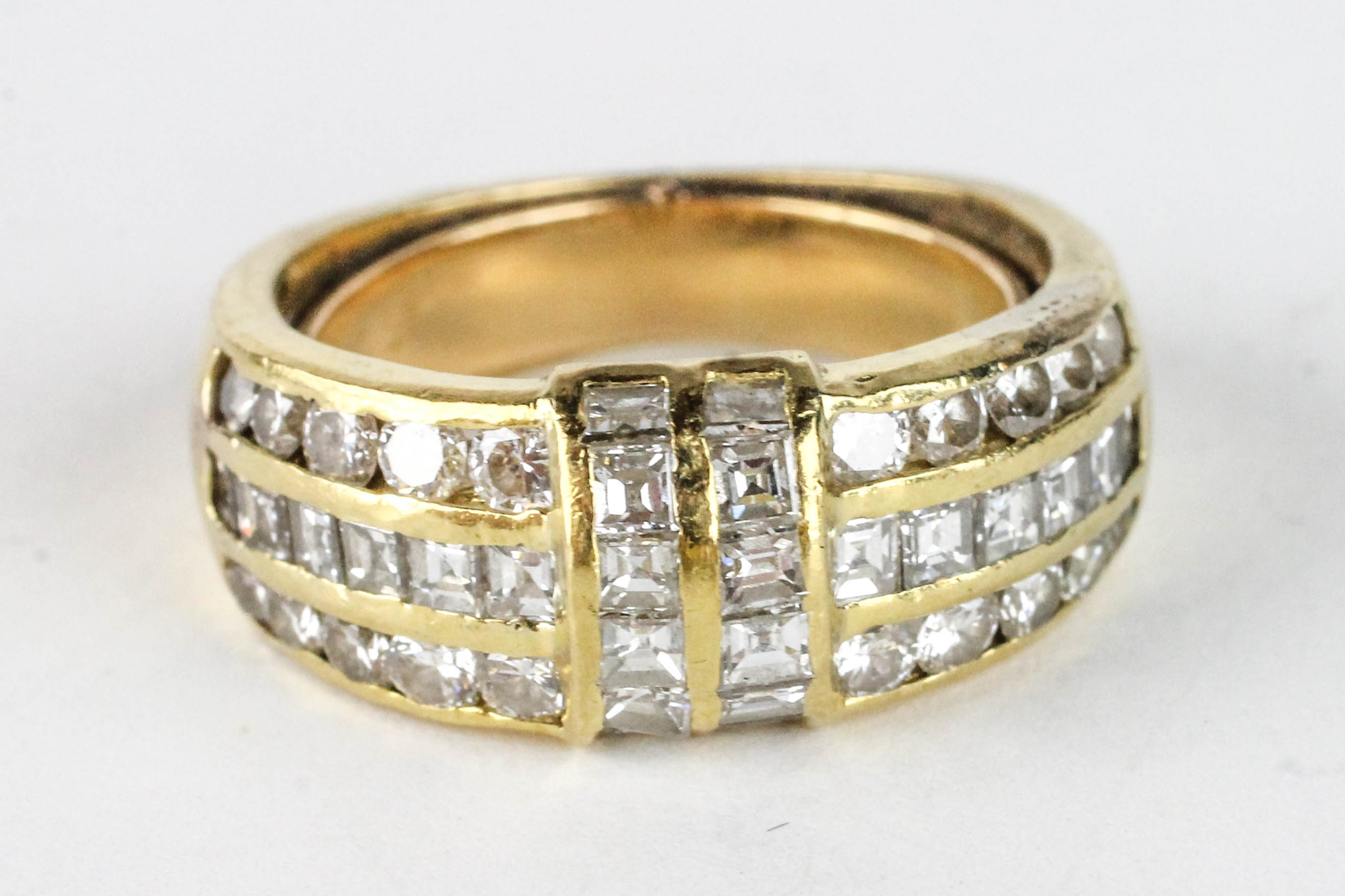 18K Yellow Gold Diamond Wedding Band