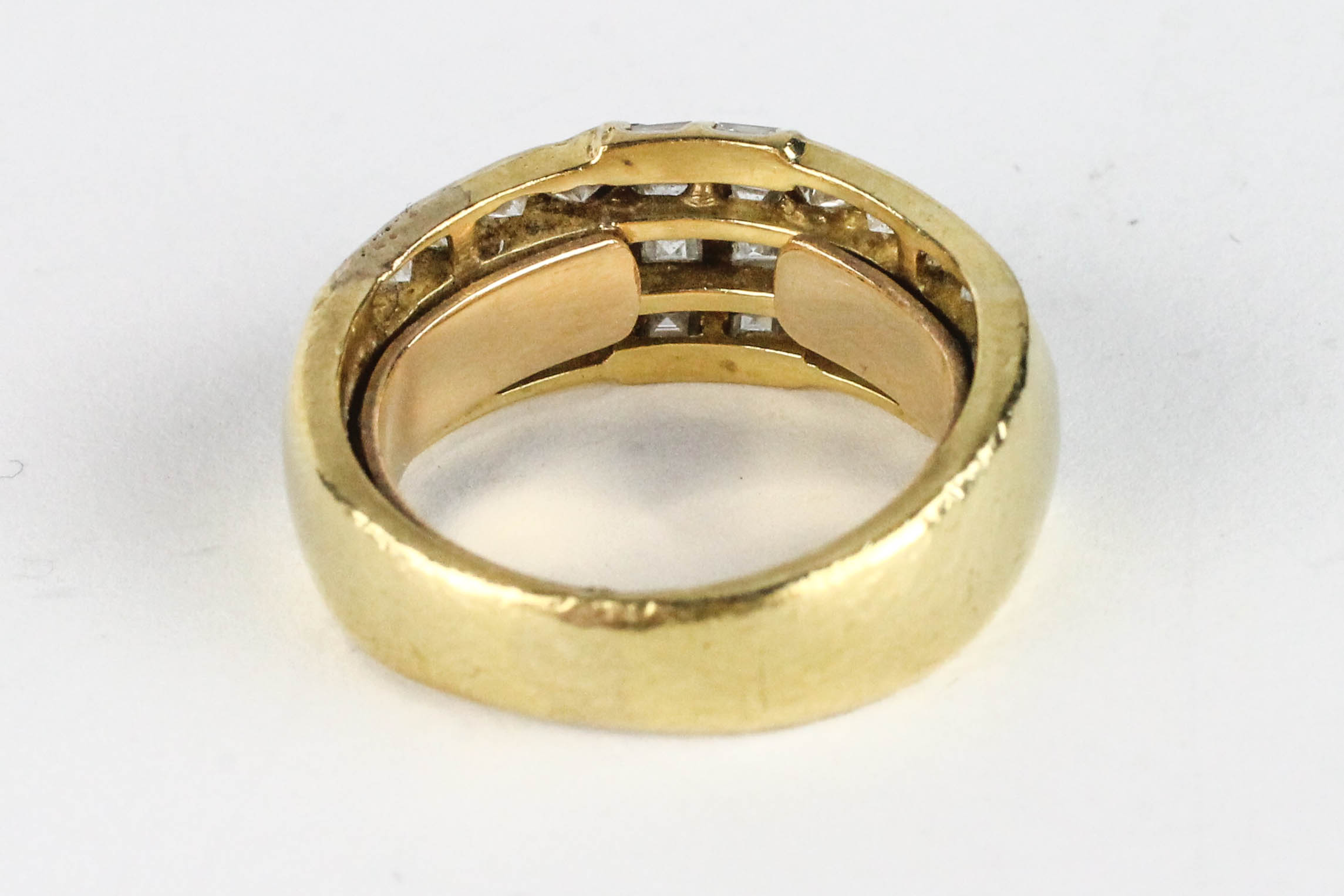 18K Yellow Gold Diamond Wedding Band