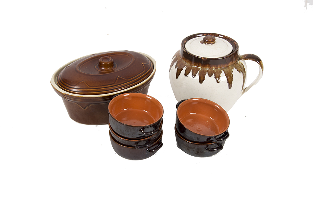 Set of Serving Dishes