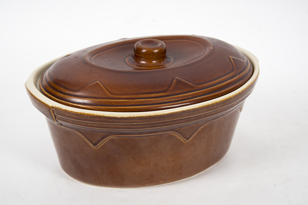 Set of Serving Dishes