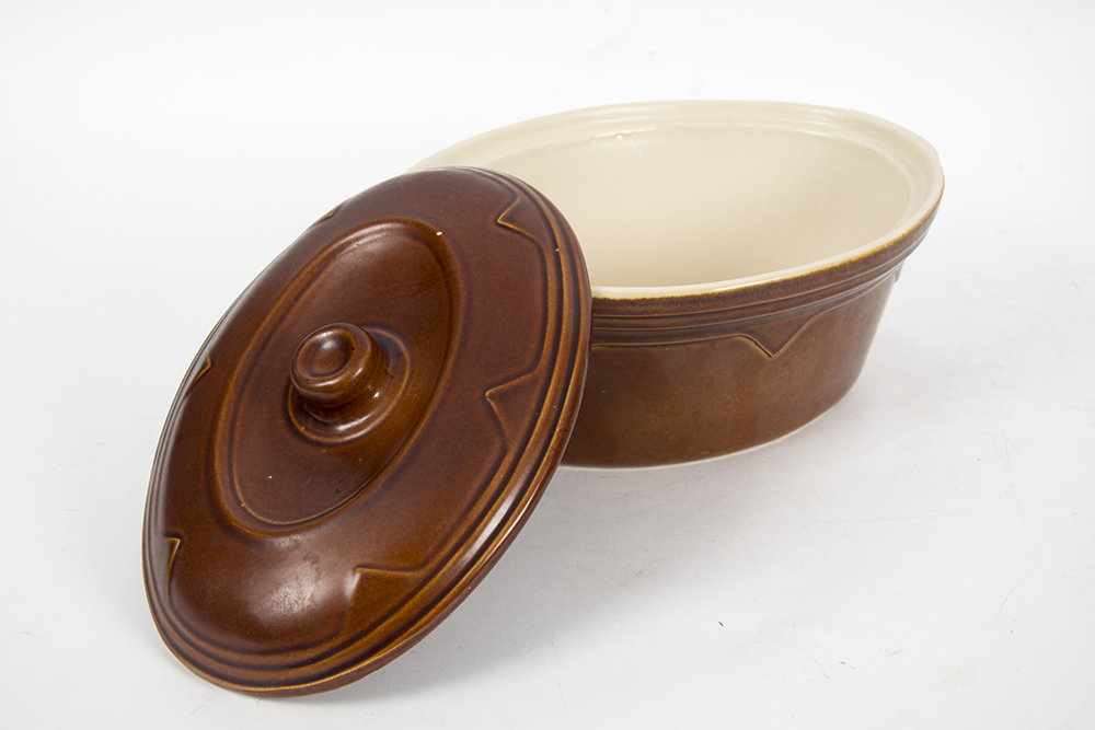 Set of Serving Dishes