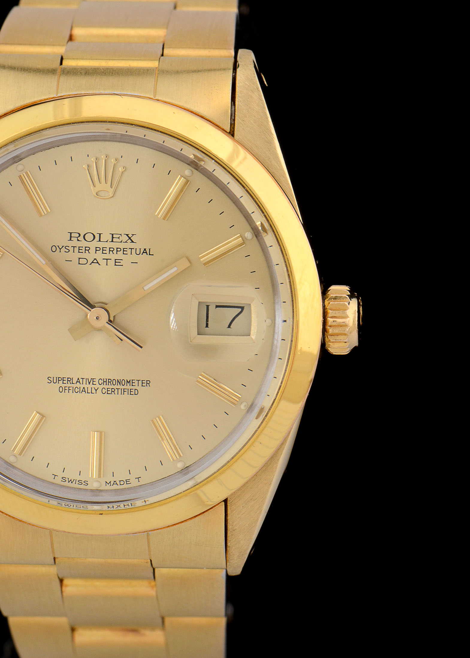 Rolex Date Gold Shell/Plated Steel 15505 Champagne Index Auto