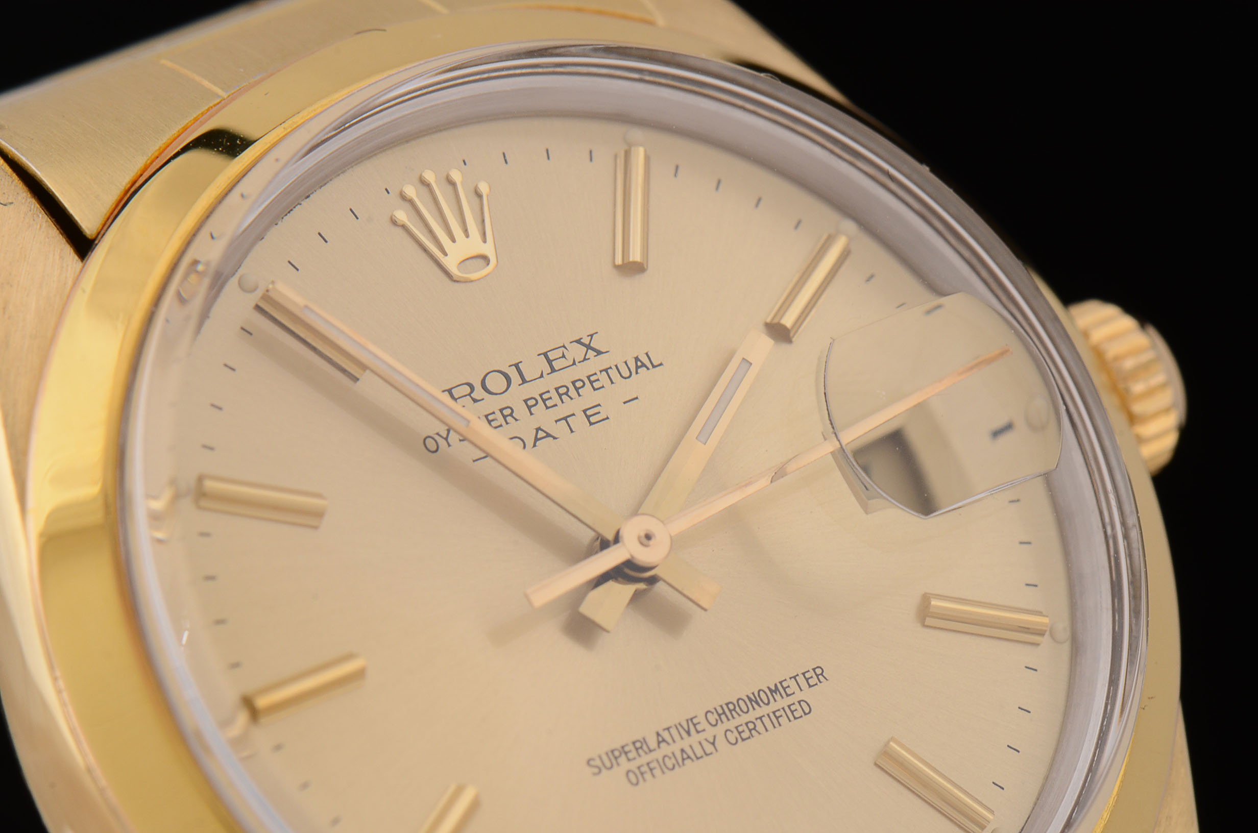 Rolex Date Gold Shell/Plated Steel 15505 Champagne Index Auto